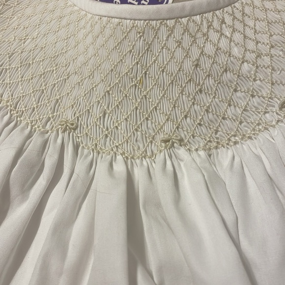 NWT Pleats and Stiches Smocked white dress 4t - Picture 2 of 3